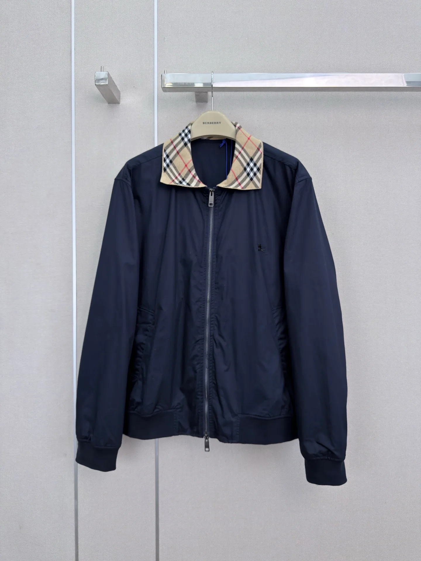 Women's Jackets And Down Jackets BURBERRY 17893584