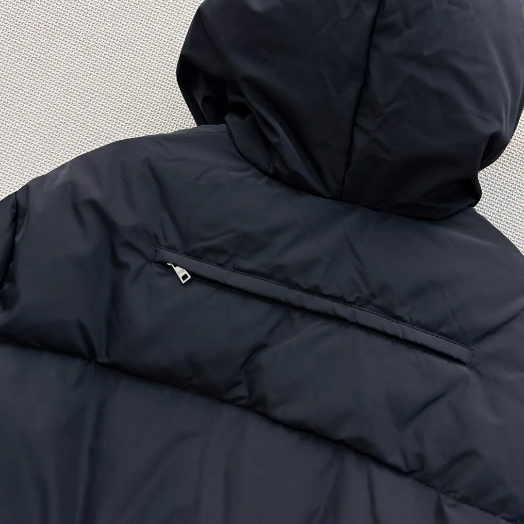 Women's Jackets And Down Jackets PRADA 18183489