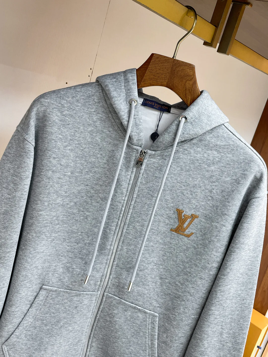 Men's Sweatshirts And Hoodies LOUIS VUITTON 18340427