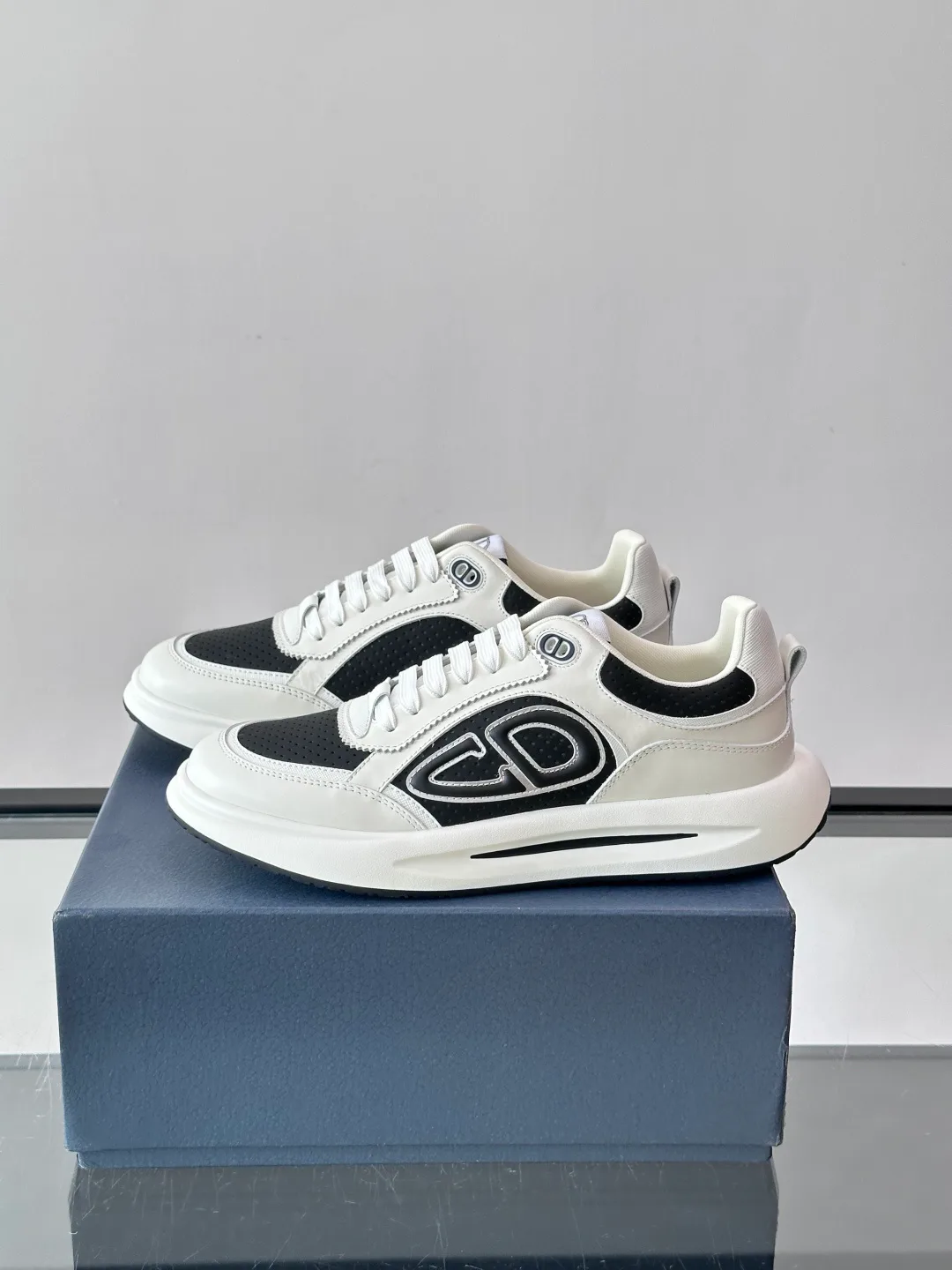 Men's Sneakers CHRISTIAN DIOR 18102346