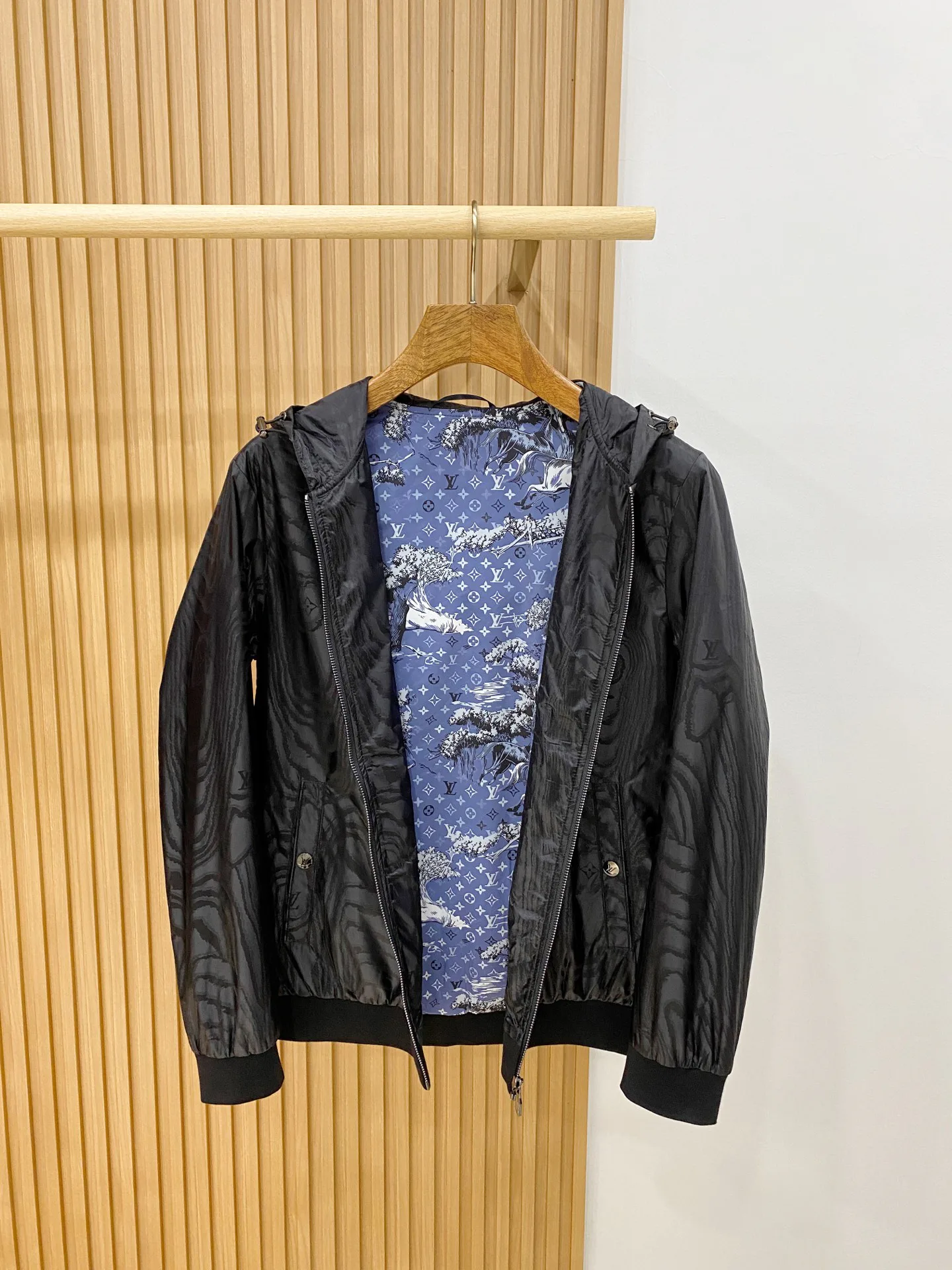 Men's Jackets And Down Jackets LOUIS VUITTON 18246889