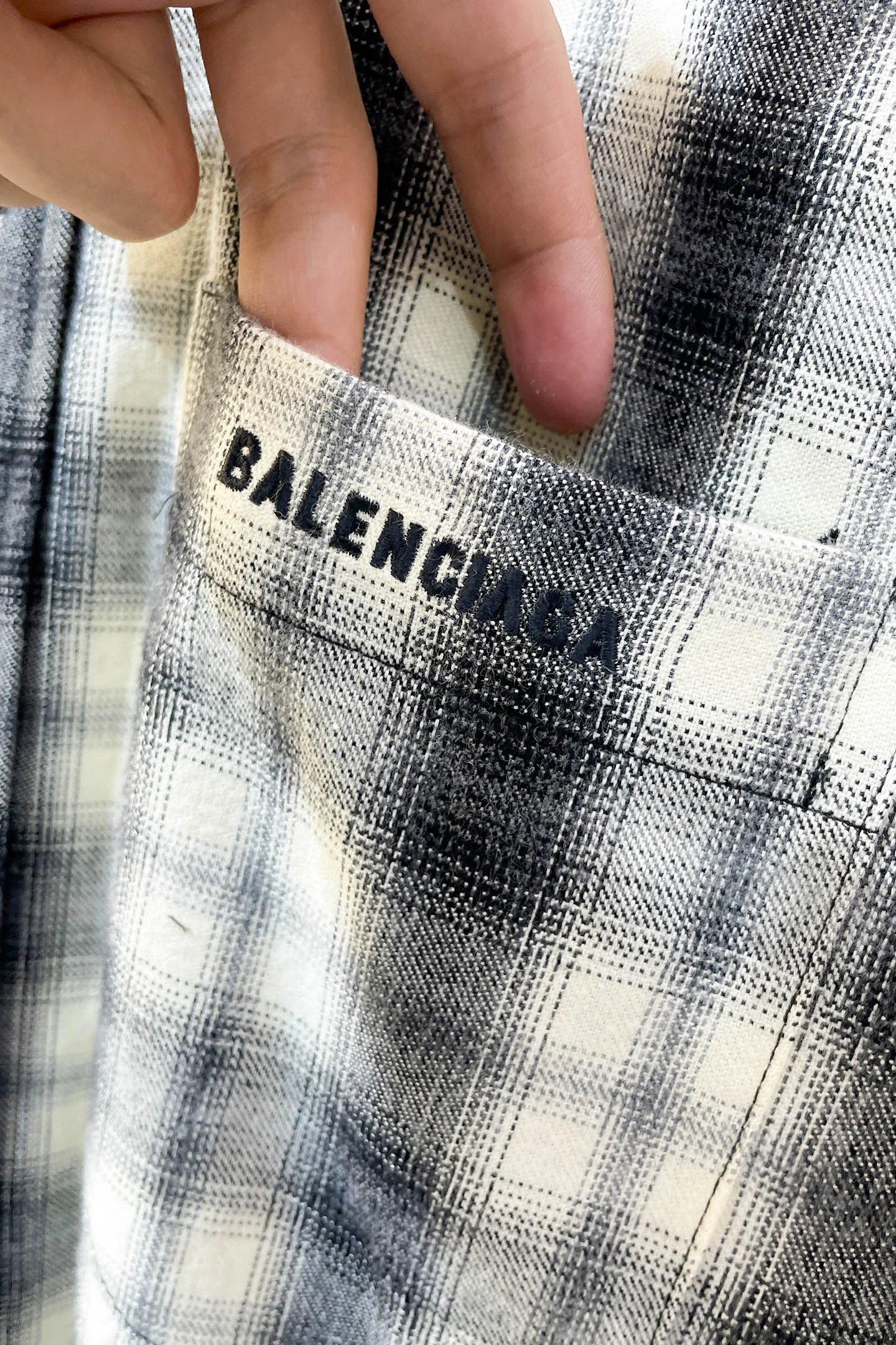 Men's Shirts BALENCIAGA 18392132