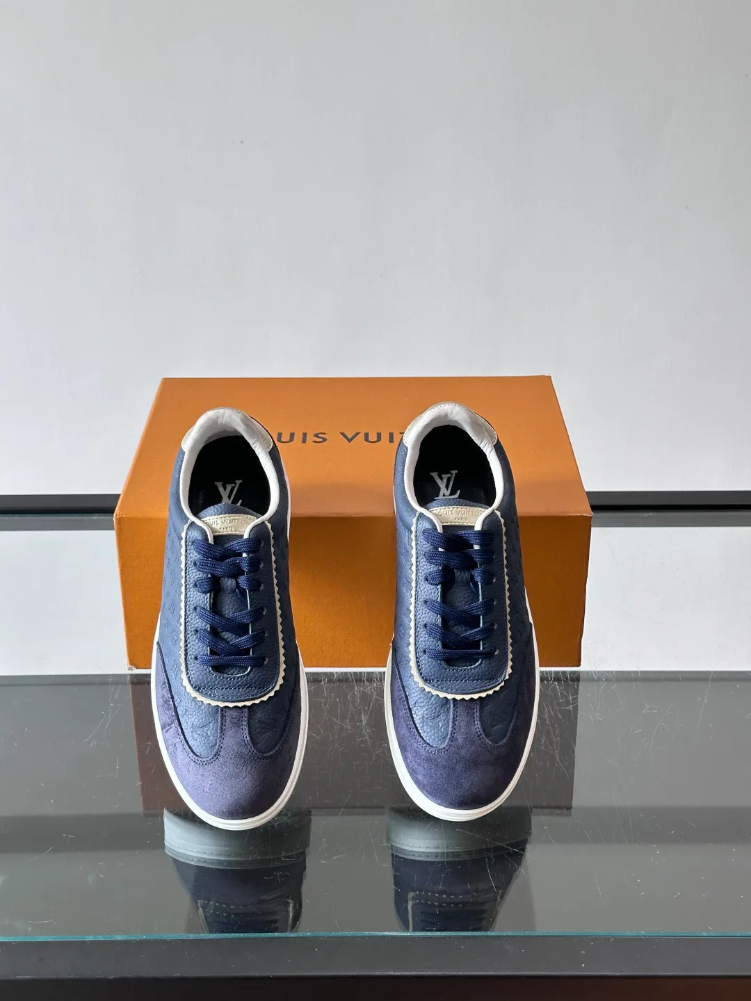 Men's Sneakers LOUIS VUITTON 17689168