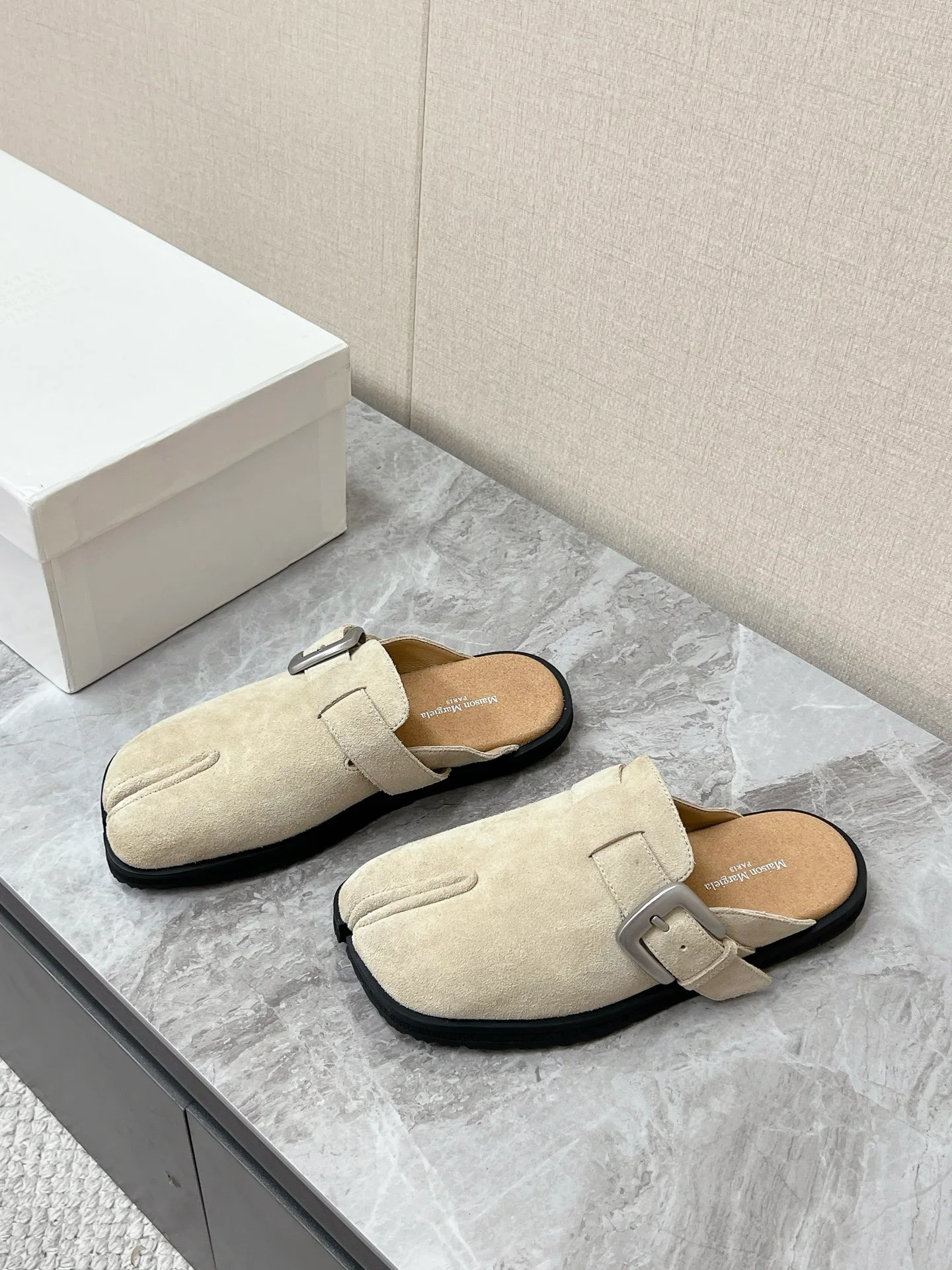 Women's Mules And Clogs MAISON MARGIELA 17955125