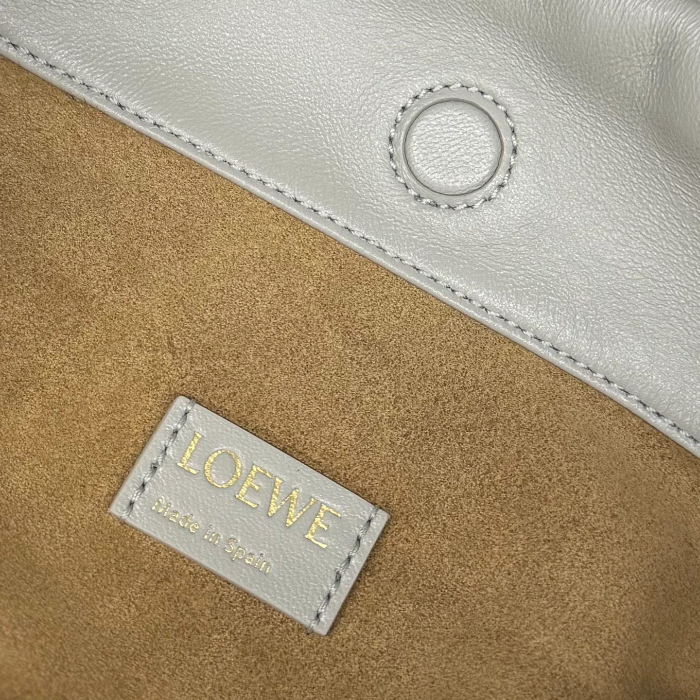 Women's Classic Handbags LOEWE 17829090