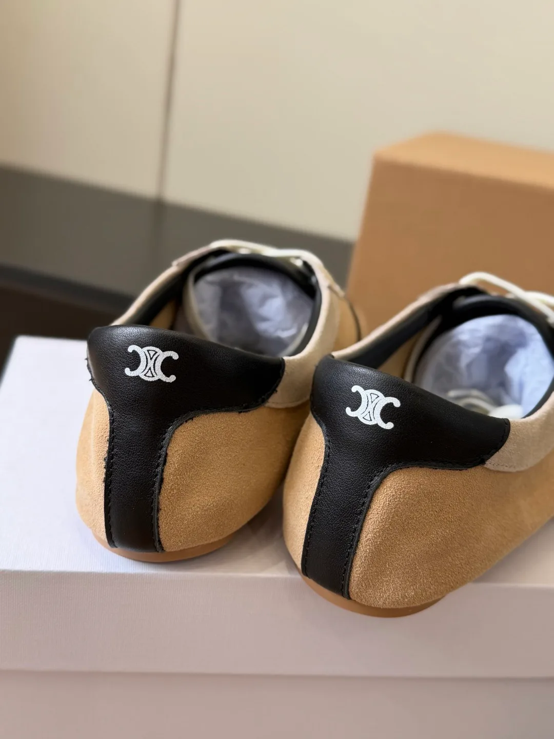 Women's Sneakers CELINE 18224059