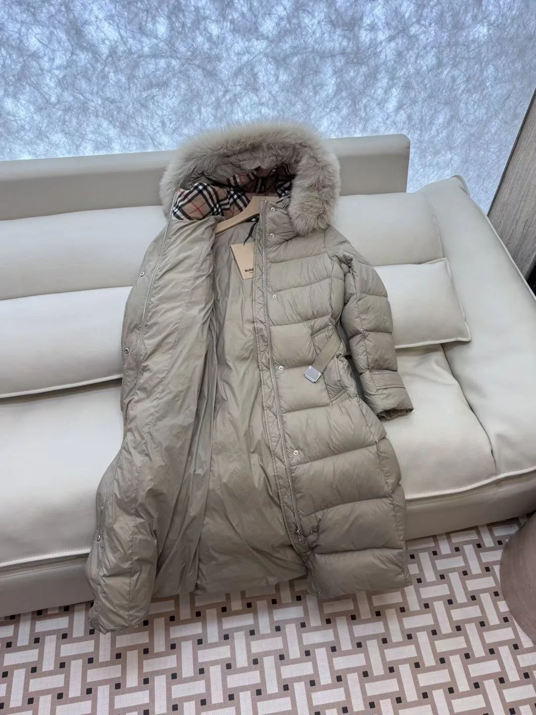 Women's Jackets And Down Jackets BURBERRY 18169336