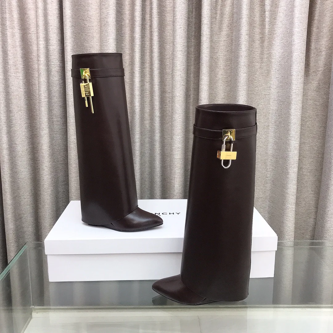 Women's Boots GIVENCHY 18294523