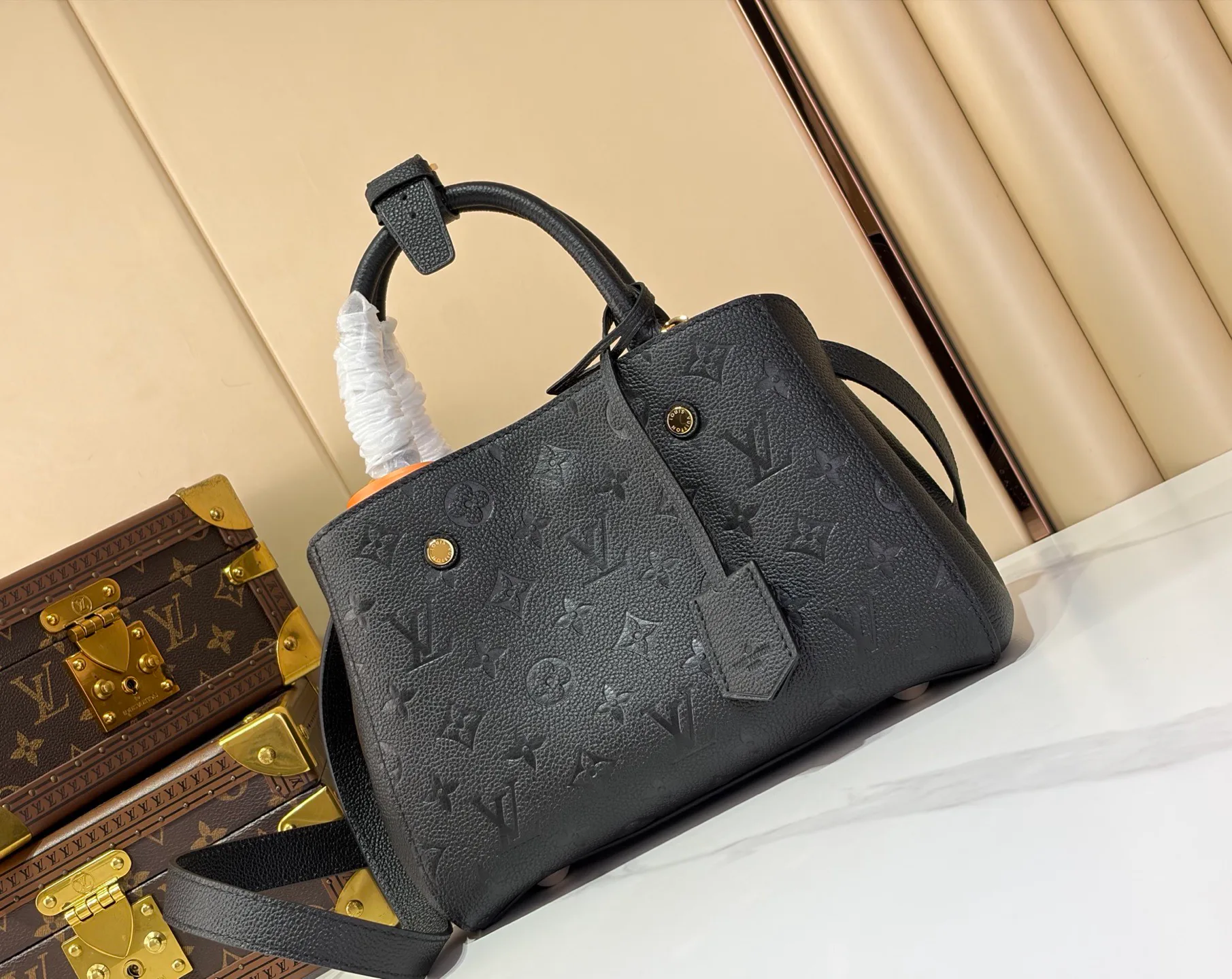 Women's Classic Handbags LOUIS VUITTON 18240331