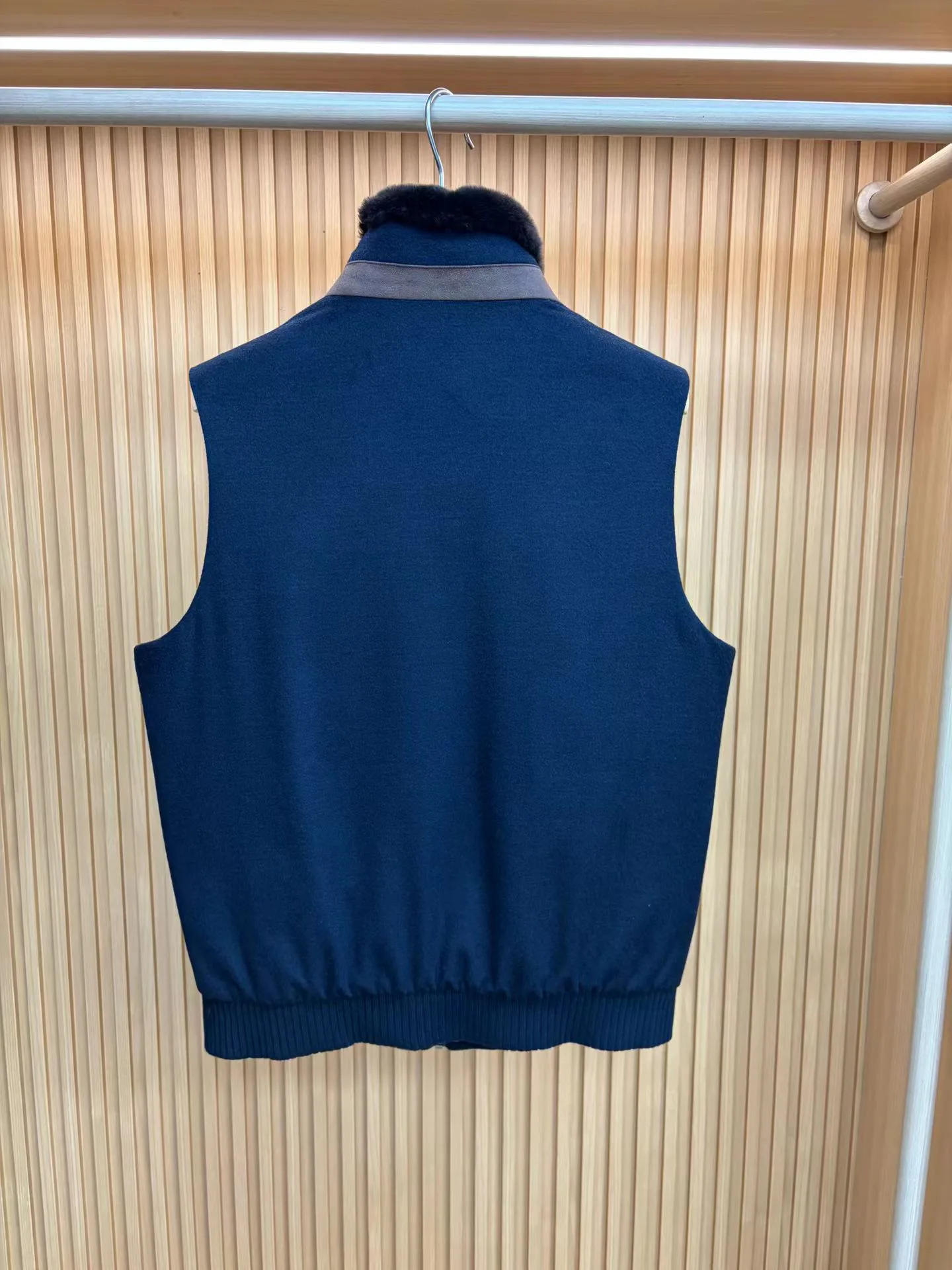 Men's Vests LORO PIANA 18084651