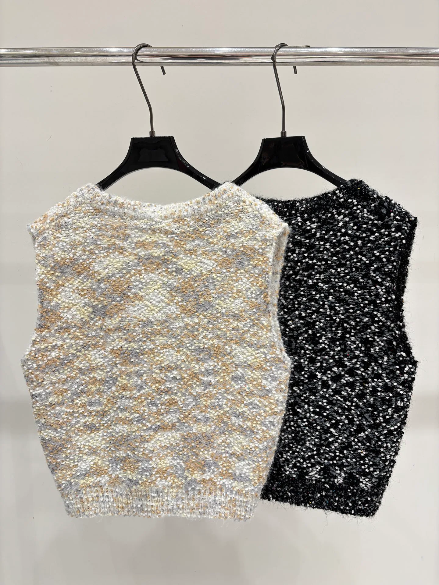 Women's Vests CHANEL 18137806