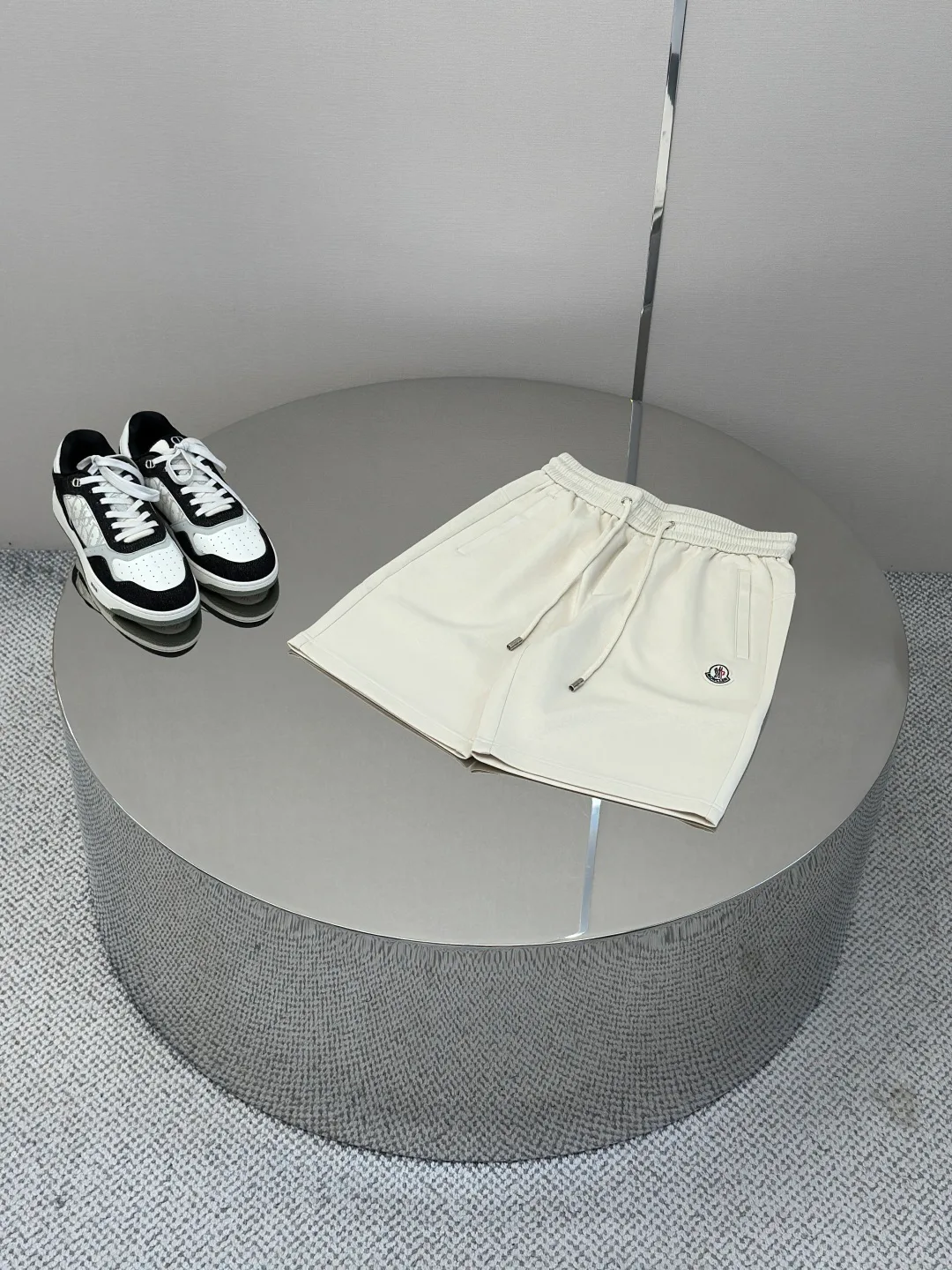 Men's Shorts MONCLER 17468341
