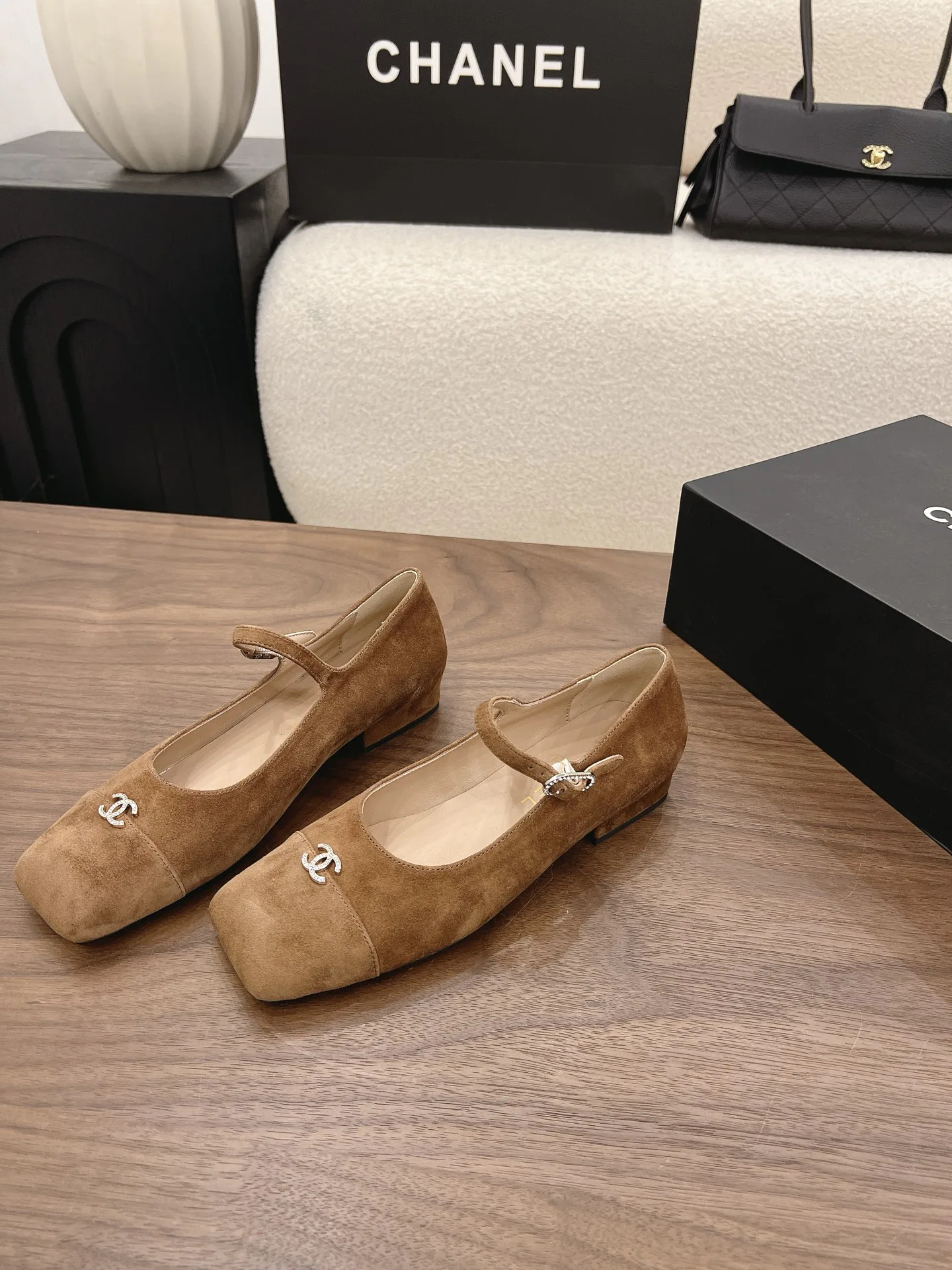 Women's Heels CHANEL 17582591