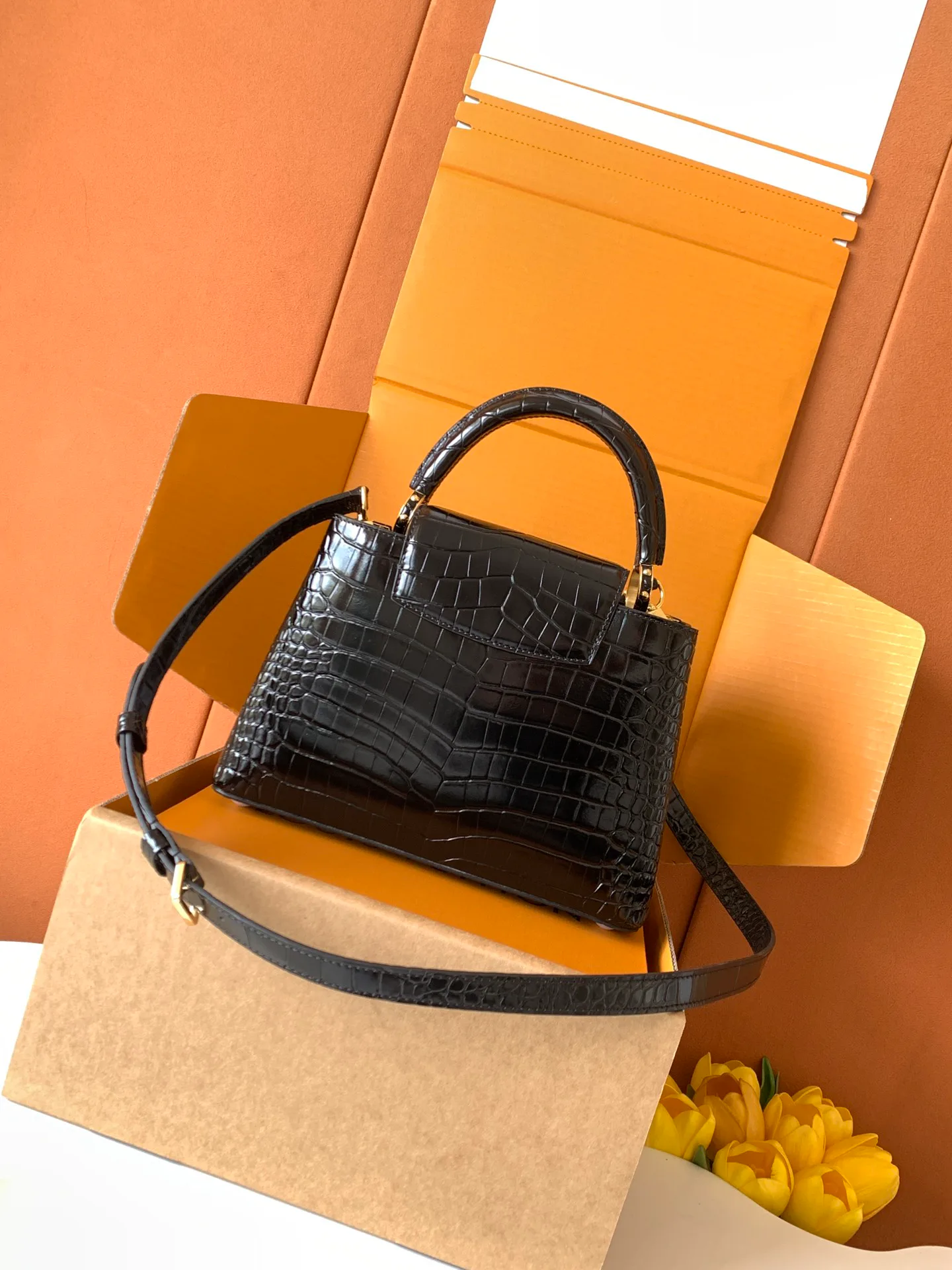Women's Classic Handbags LOUIS VUITTON 18520930