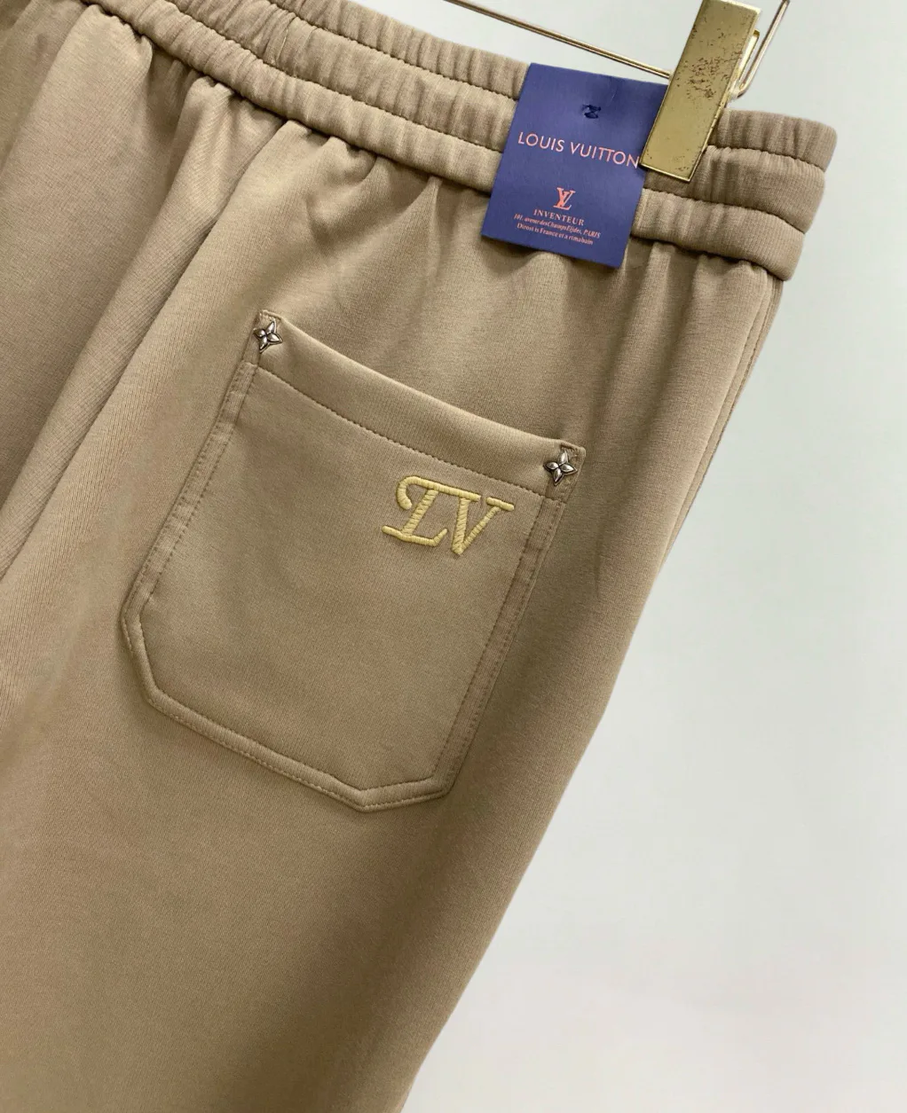 Men's Trousers LOUIS VUITTON 17973704