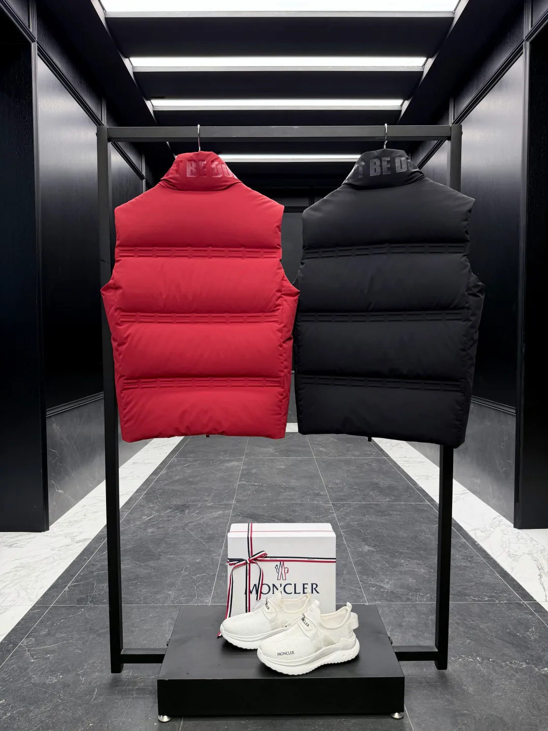 Women's Vests MONCLER 18188741