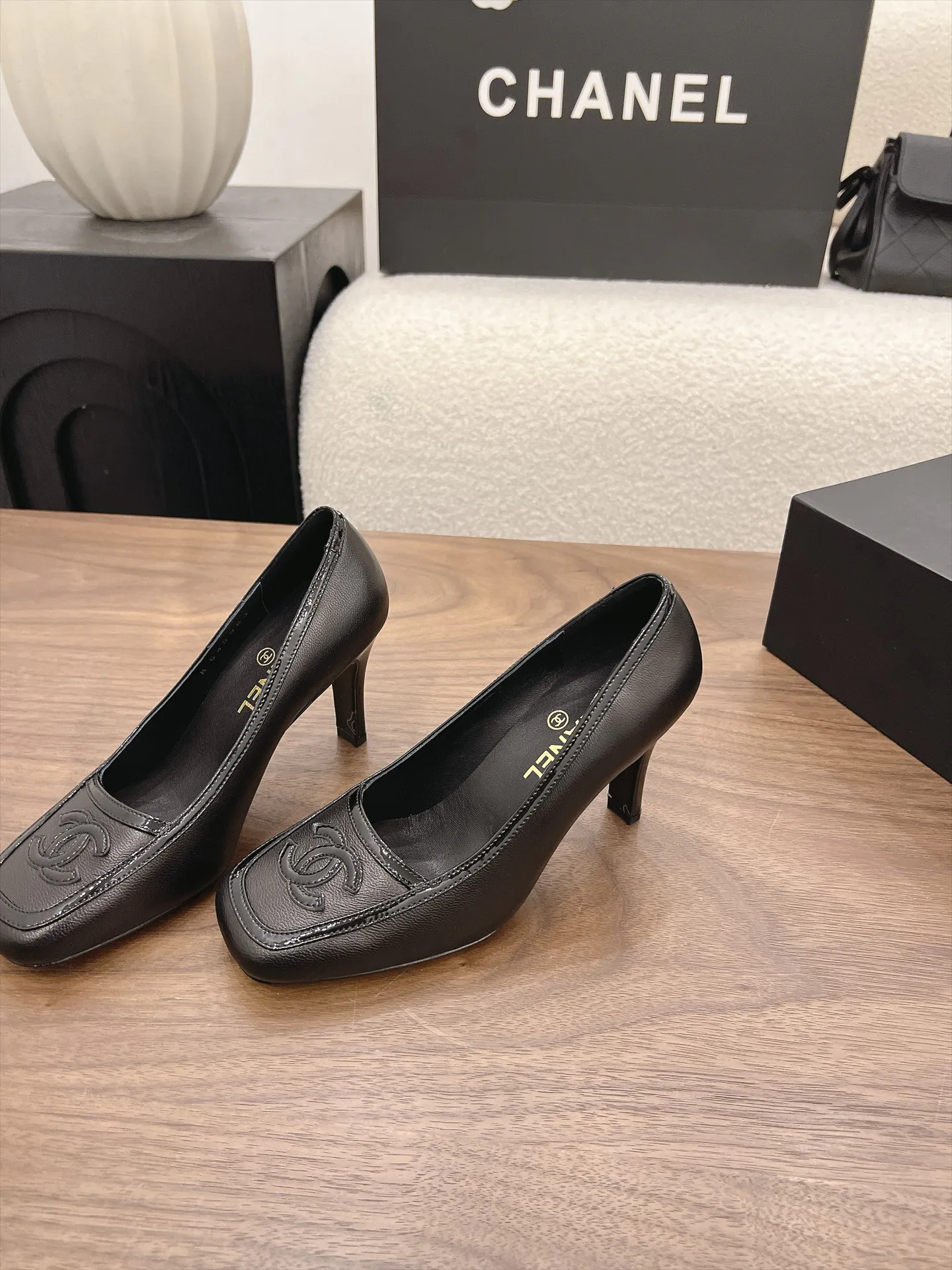 Women's Heels CHANEL 17802882