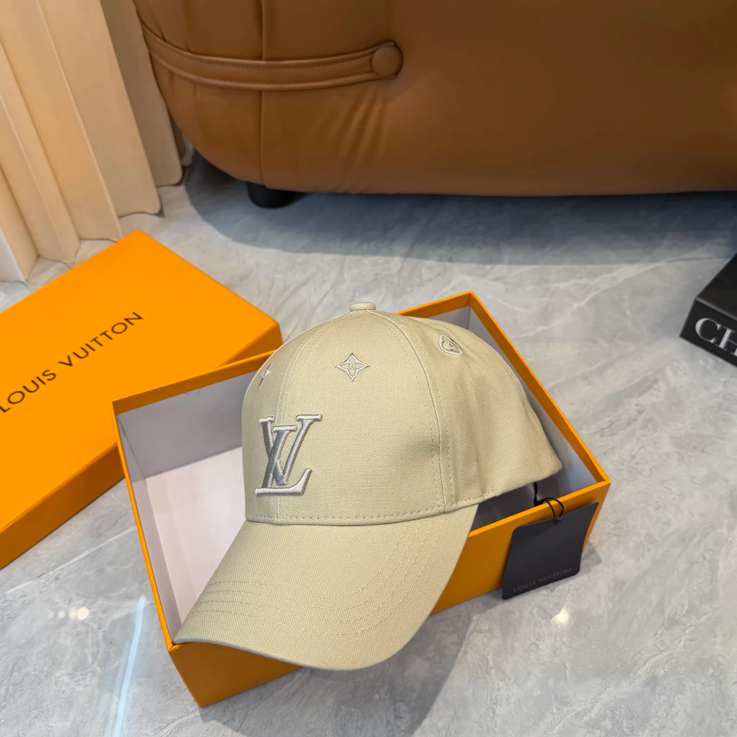 Hats LOUIS VUITTON 17467589