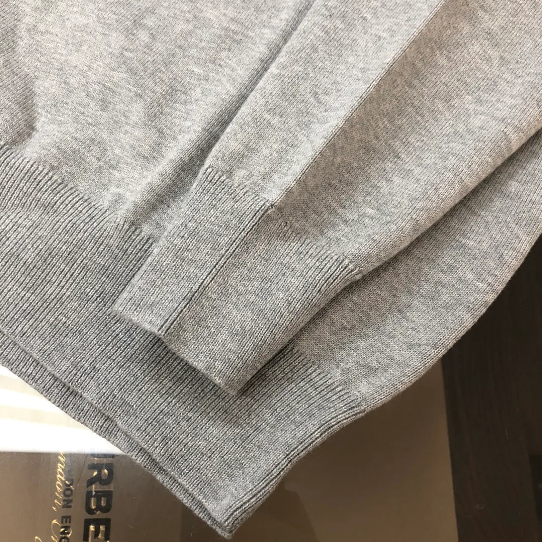 Men's Jumpers And Sweaters MONCLER 18002353