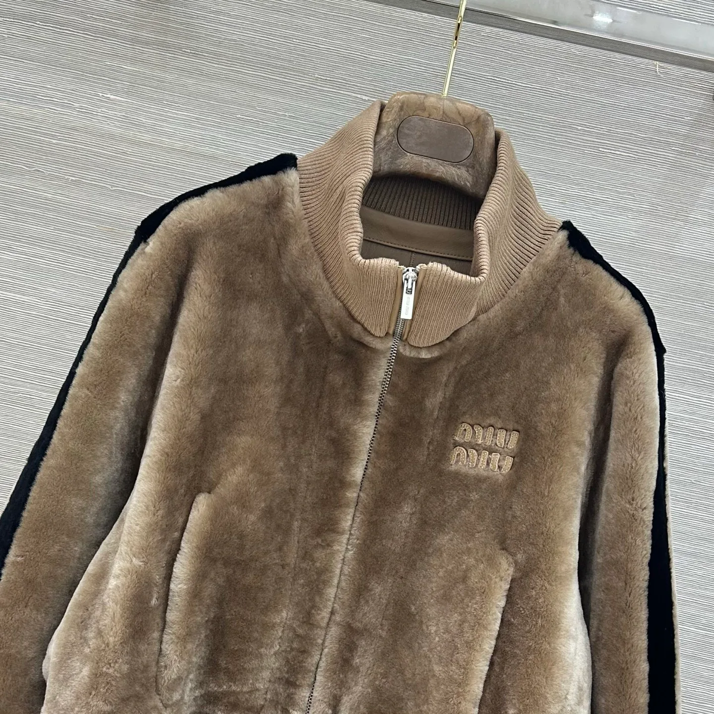 Women's Leather Jackets And Sheepskin Coats MIU MIU 18503506