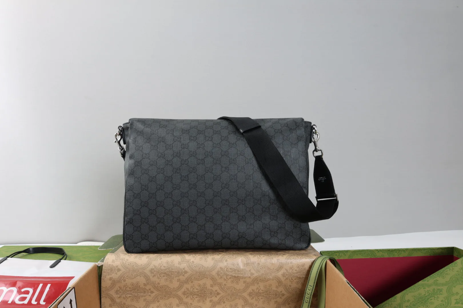 Women's Classic Handbags GUCCI 18065490