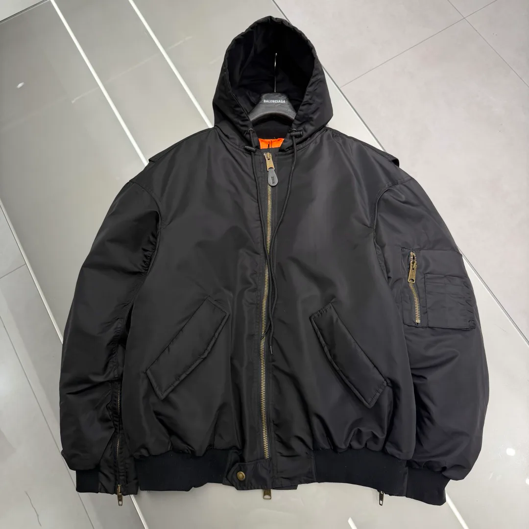 Куртки И Пуховики Мужские Balenciaga 18680318
