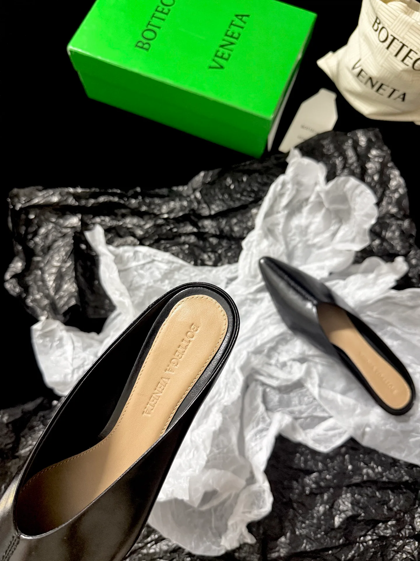 Women's Mules And Clogs BOTTEGA VENETA 17647661