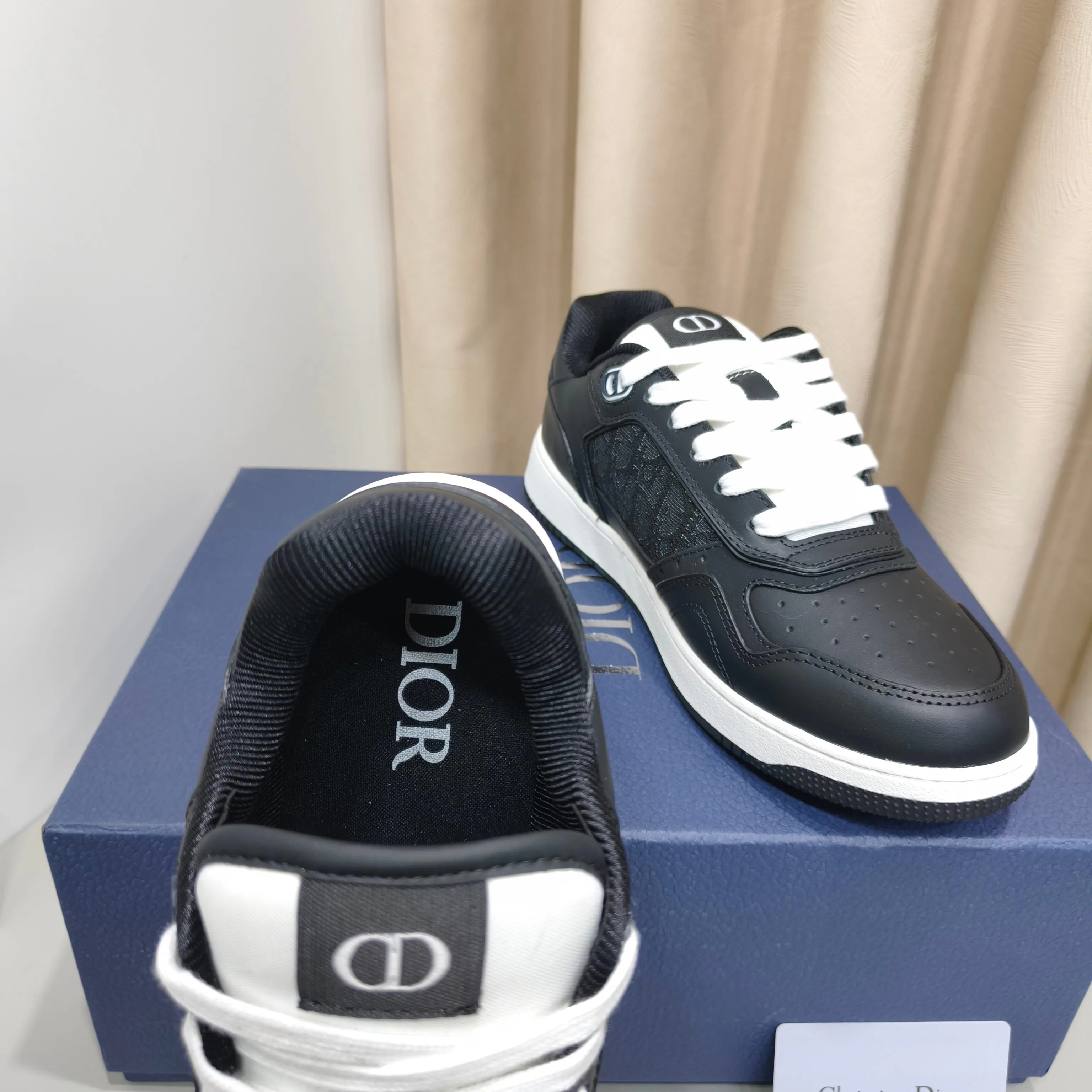 Women's Sneakers CHRISTIAN DIOR 17988884