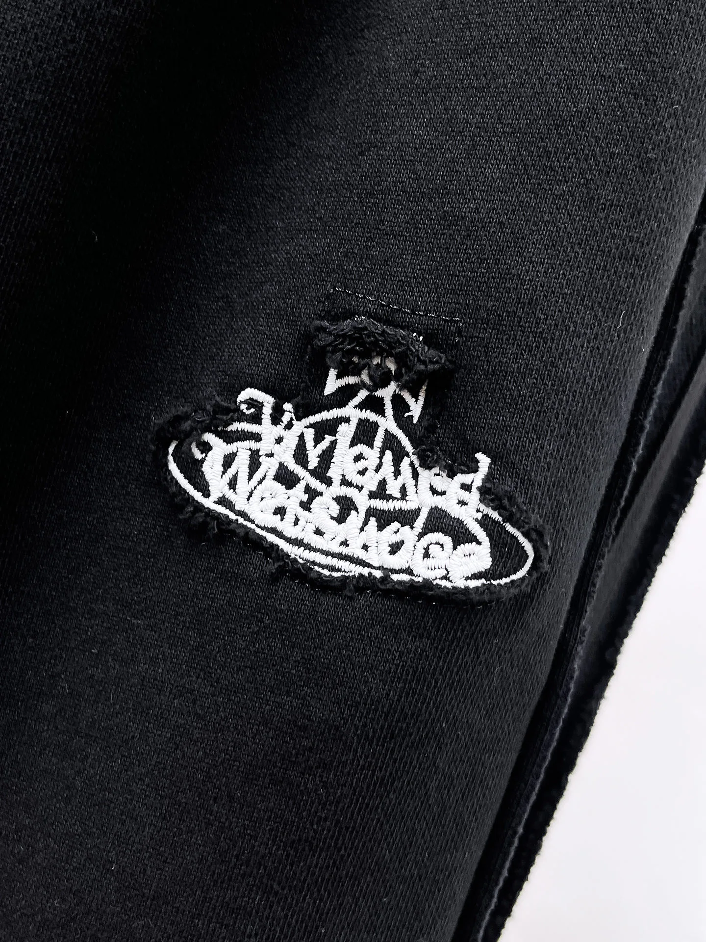 Men's Trousers VIVIENNE WESTWOOD 18399420