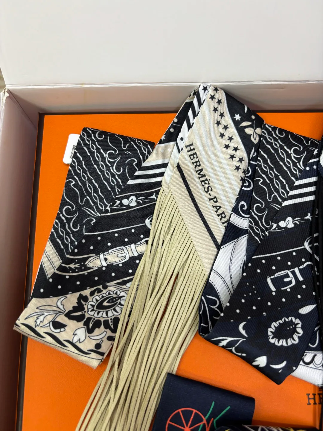 Silk Scarves HERMES 18126706