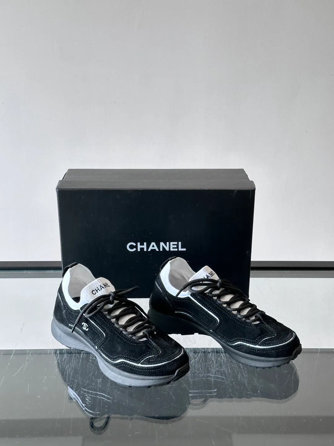 Women's Sneakers CHANEL 18079224