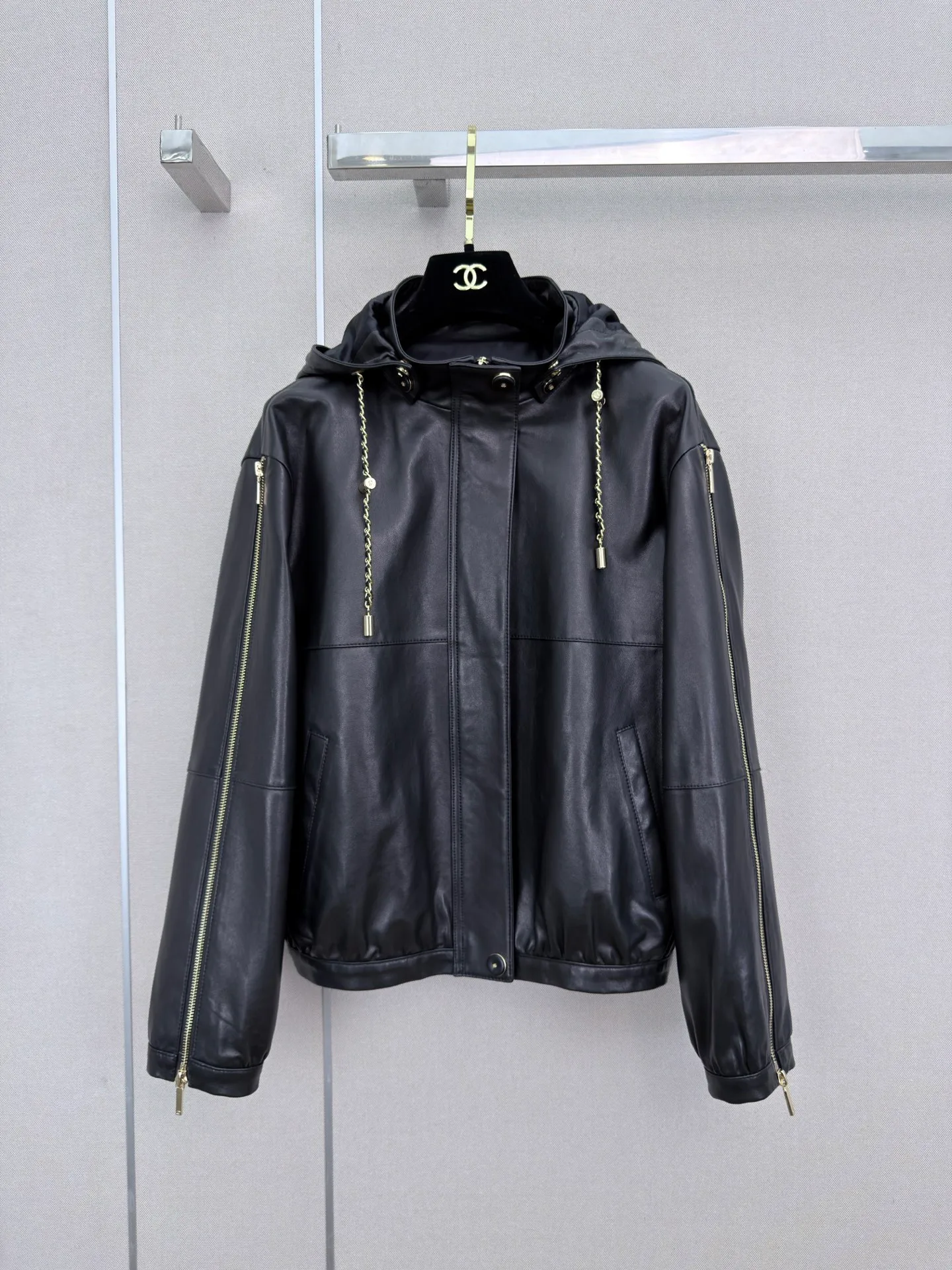 Women's Leather Jackets And Sheepskin Coats CHANEL 18138617
