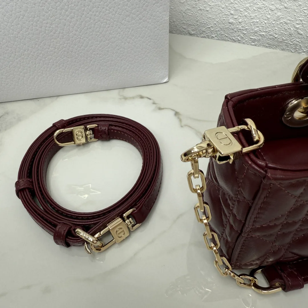 Women's Classic Handbags CHRISTIAN DIOR 17601430
