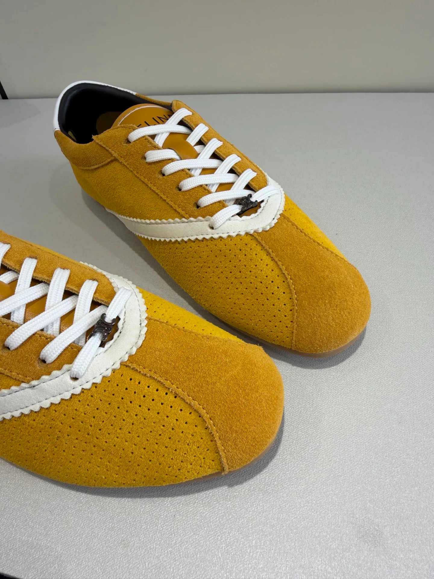 Women's Sneakers CELINE 17977148
