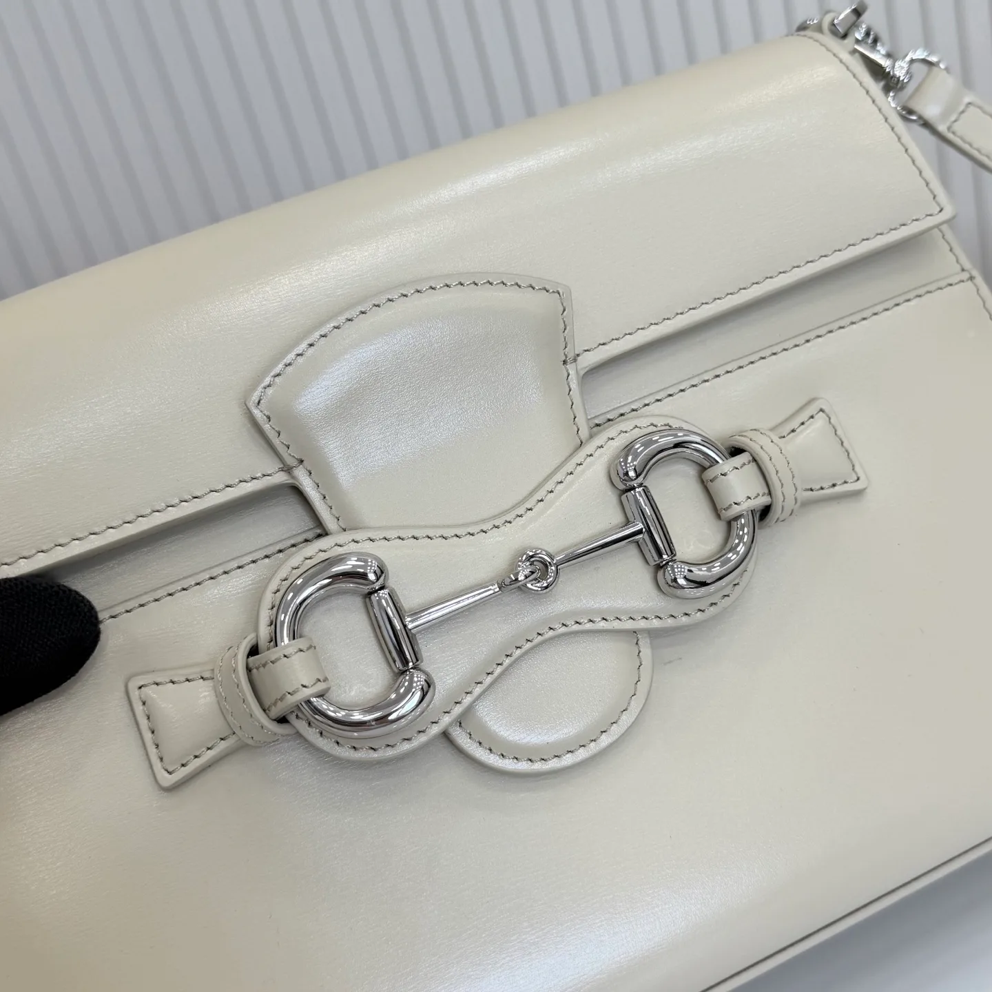 Women's Classic Handbags GUCCI 18262341