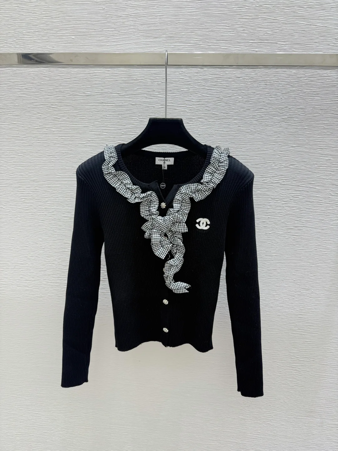 Women's Jumpers And Sweaters CHANEL 18016377