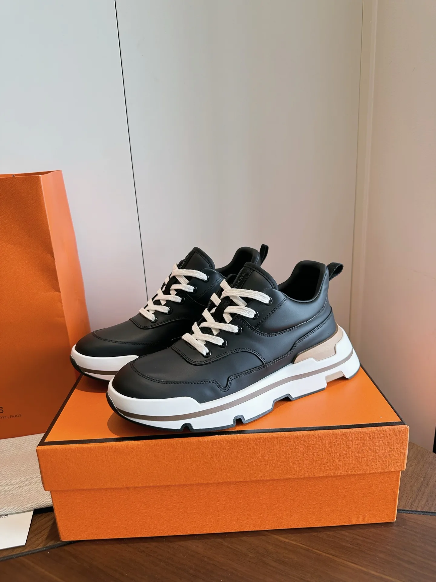 Men's Sneakers HERMES 18485691