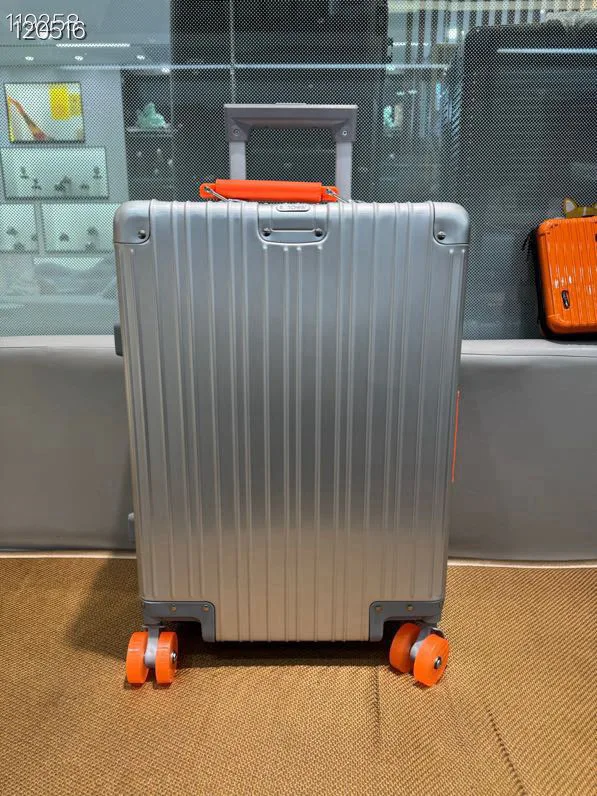 Suitcases RIMOWA 18266178
