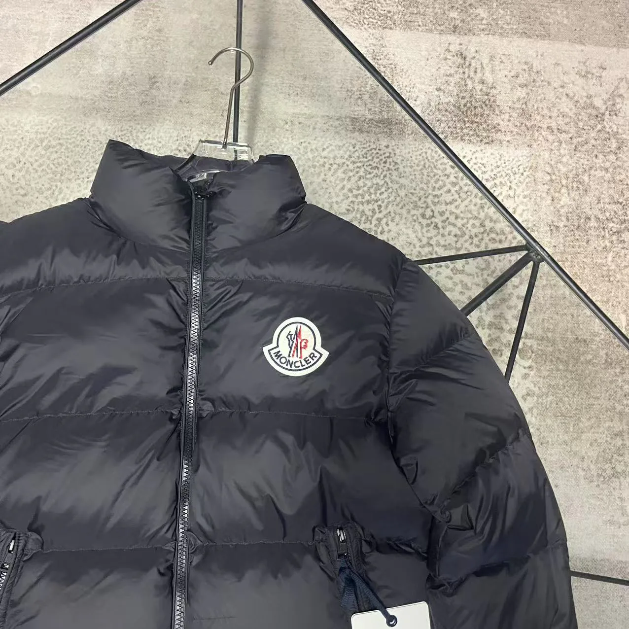 Women's Jackets And Down Jackets MONCLER 18415647