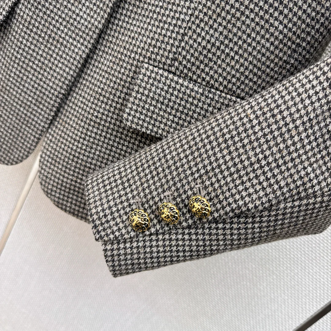 Women's Blazers CHANEL 18435735