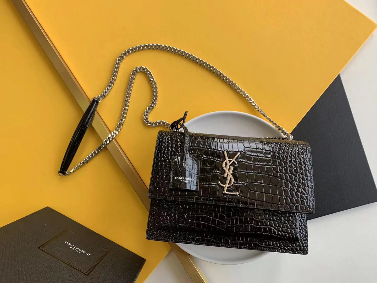 Women's Classic Handbags SAINT LAURENT 17385928