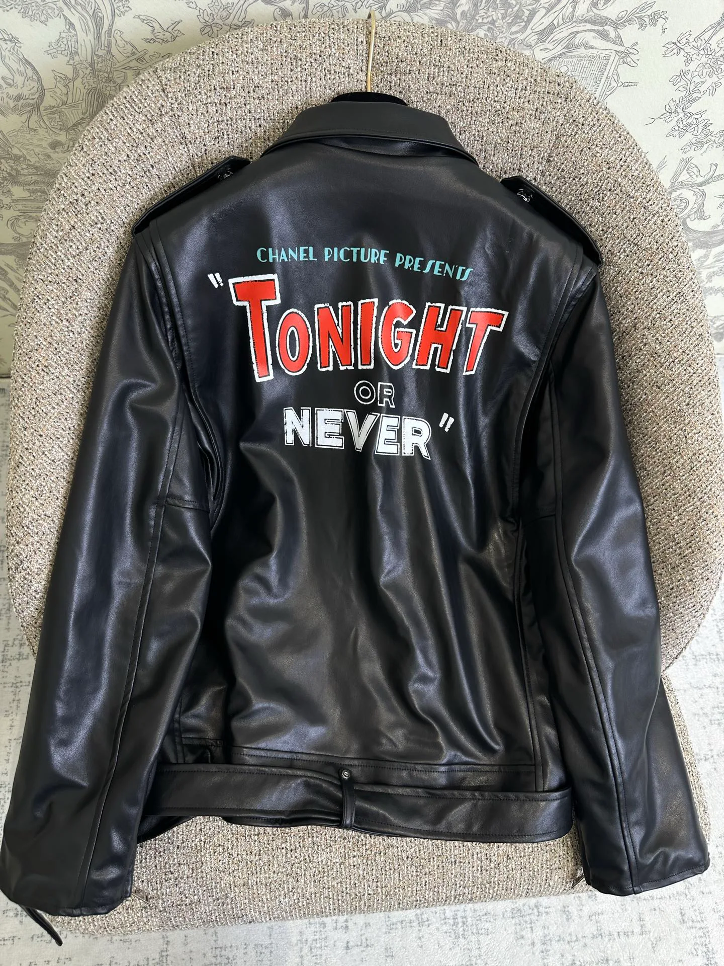 Women's Leather Jackets And Sheepskin Coats CHANEL 18138522