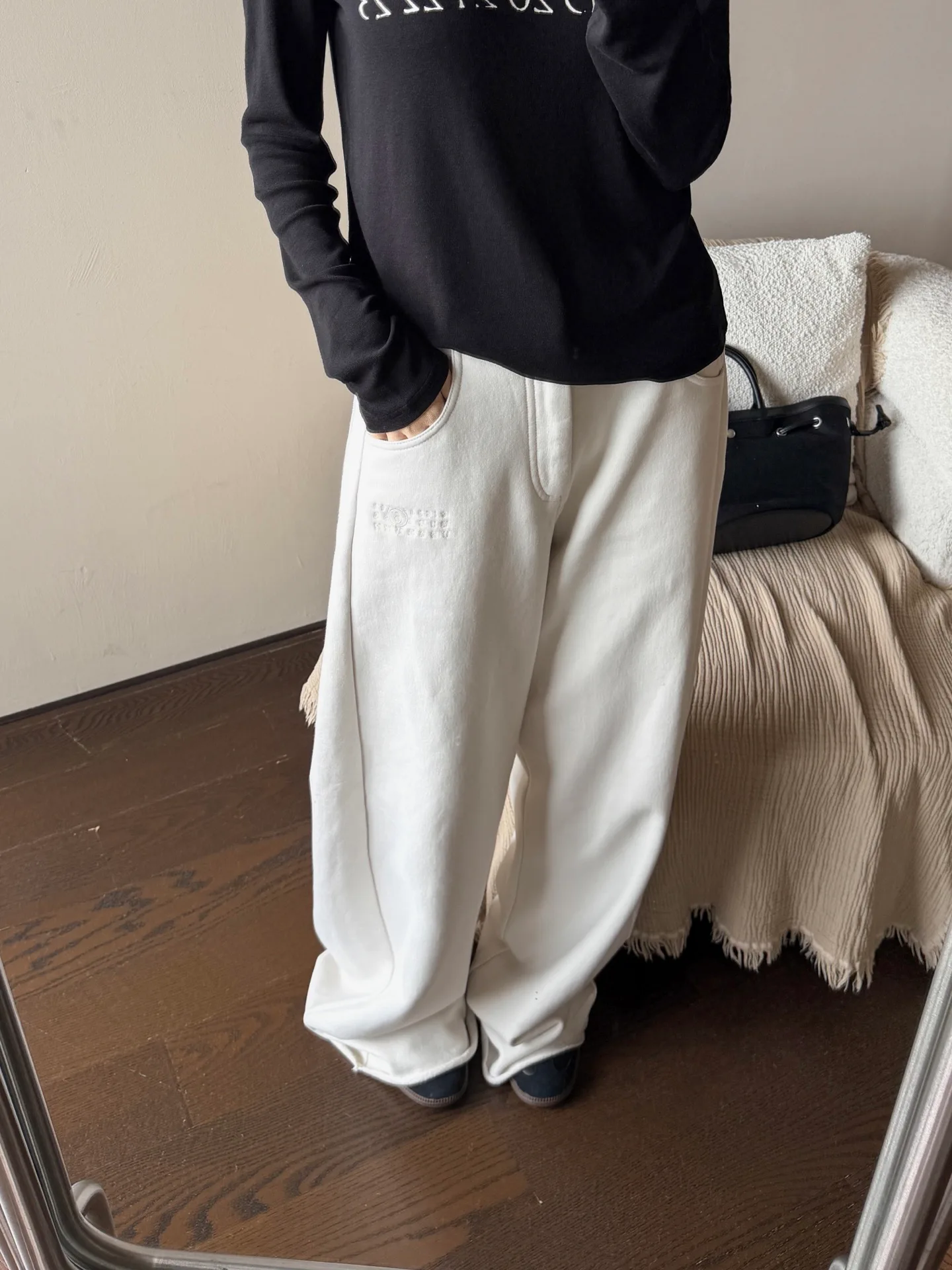 Women's Trousers MAISON MARGIELA 18280437