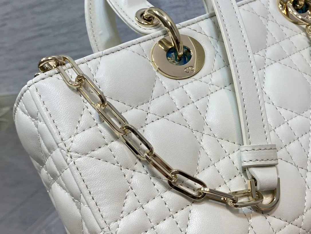 Women's Classic Handbags CHRISTIAN DIOR 17770397