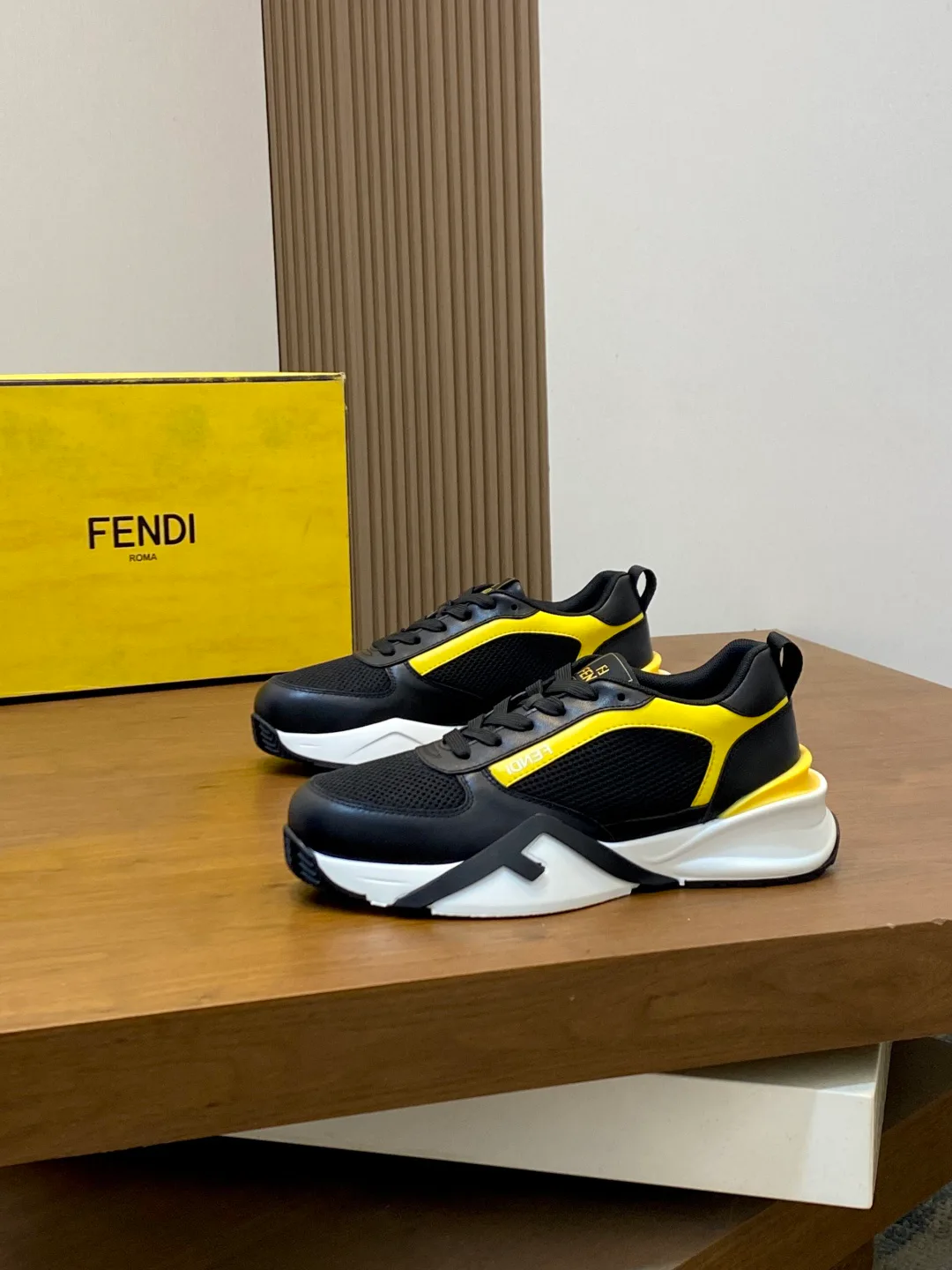 Men's Sneakers FENDI 18079023