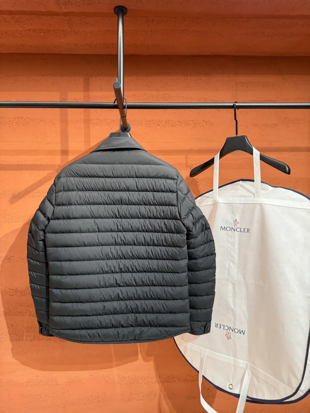 Women's Jackets And Down Jackets MONCLER 18436263