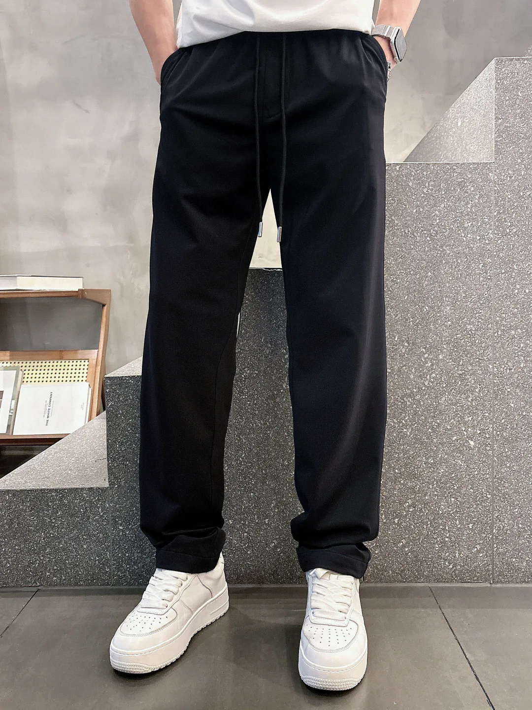Men's Trousers MONCLER 18097666