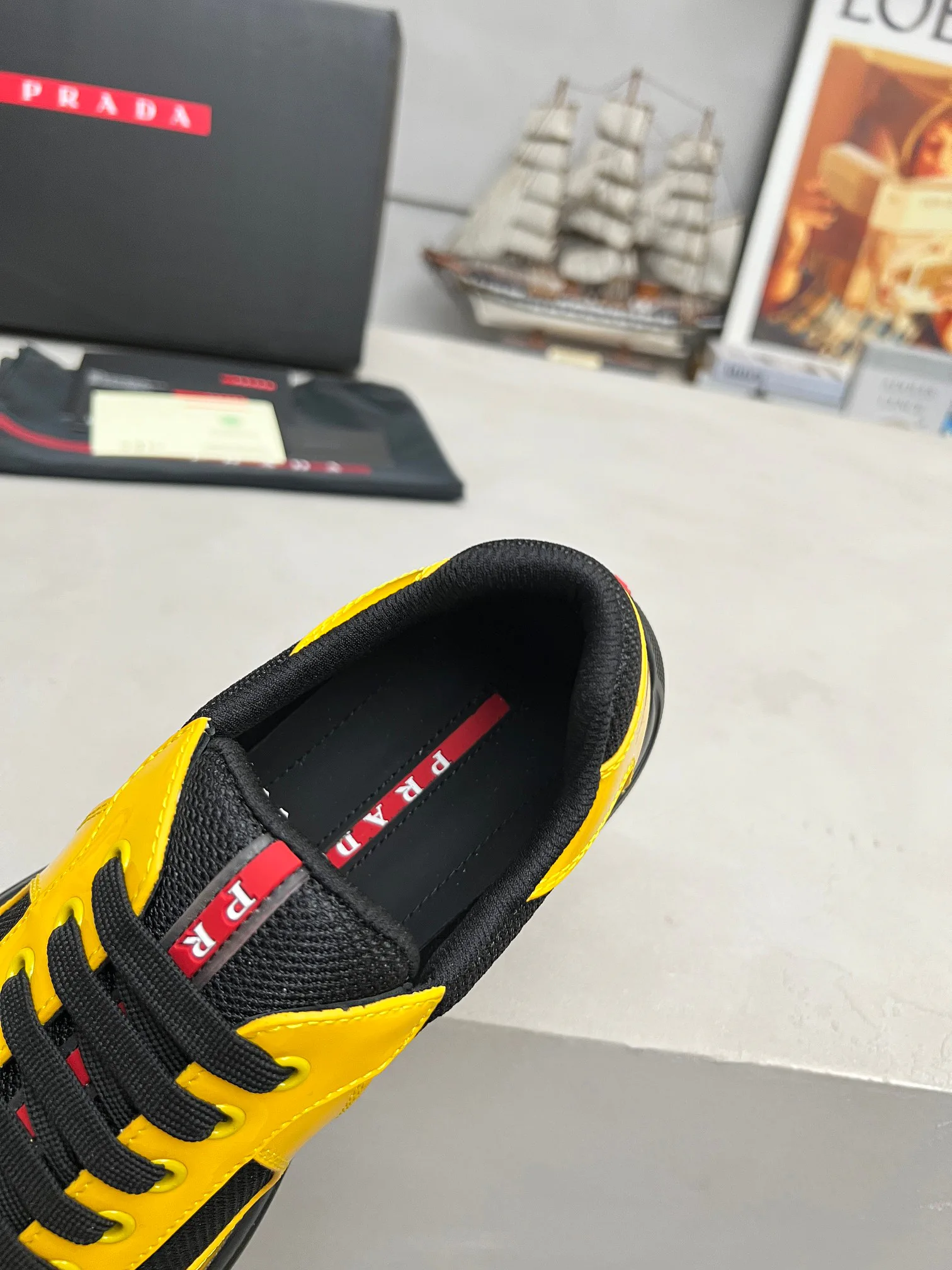 Men's Sneakers PRADA 17704082