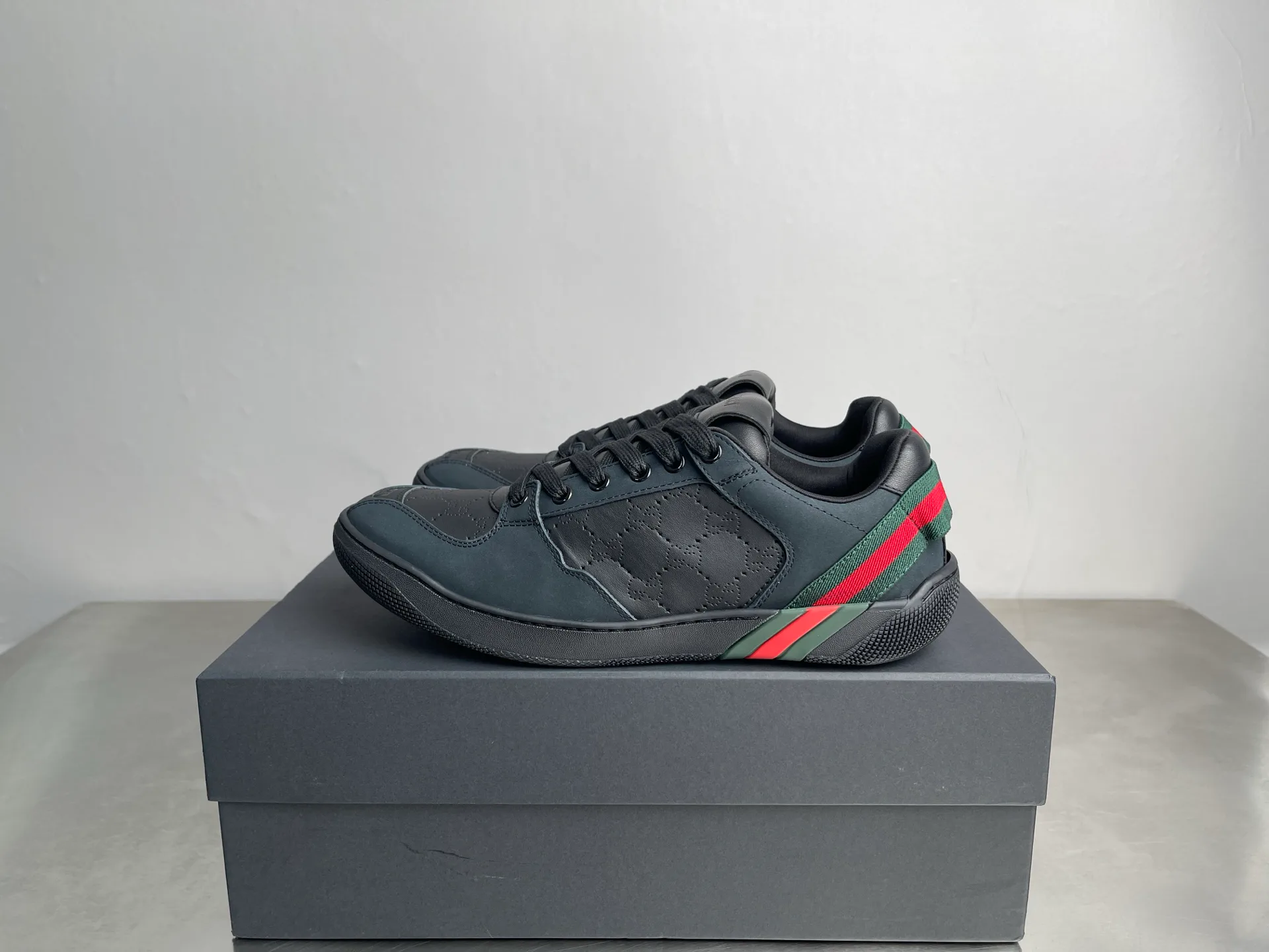 Women's Sneakers GUCCI 18535747