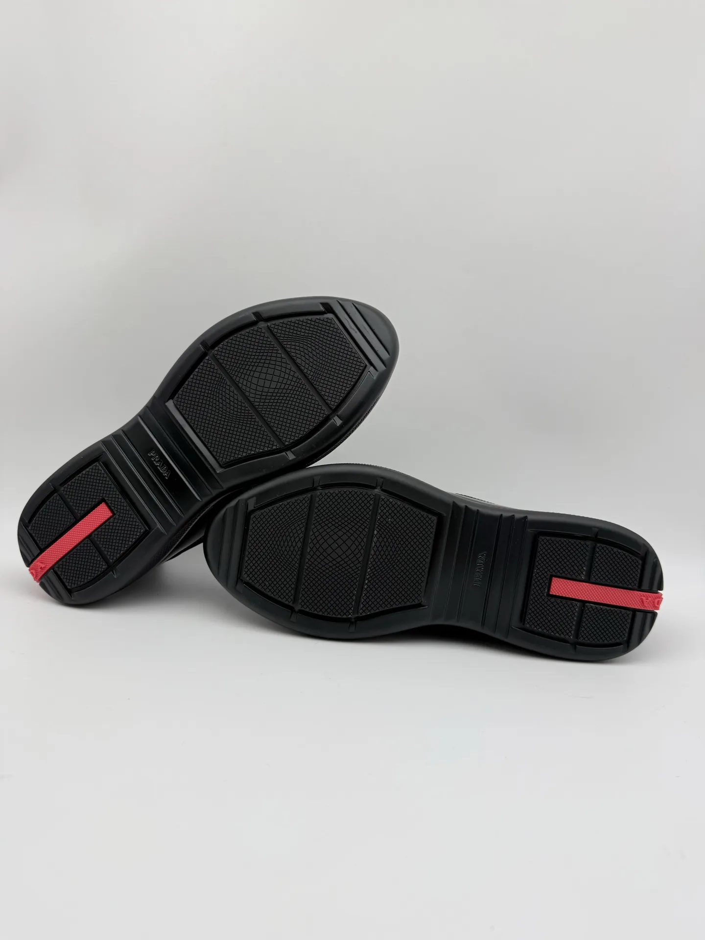 Men's Sneakers PRADA 18067341